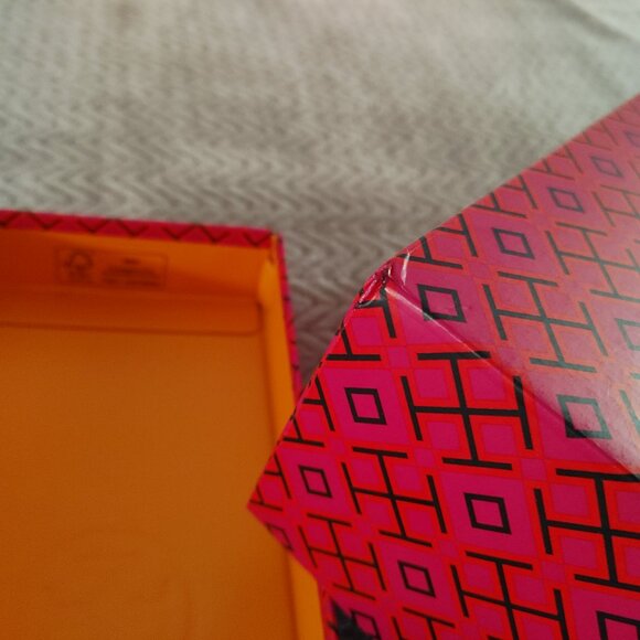 Tory Burch shoe box (box only) - Picture 4 of 8
